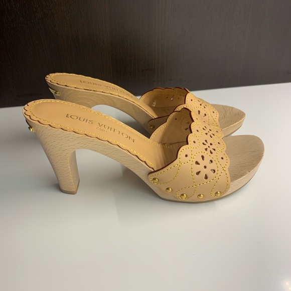 Louis Vuitton heel sandal - Picture 2 of 2